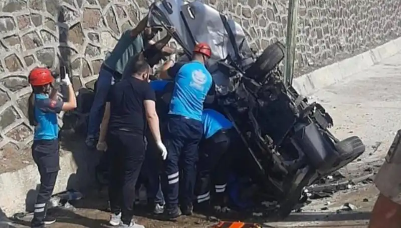 Tunceli'de Çarpışan Araçlar: Korkutan Kaza Sonrası Faciadan Dönüldü