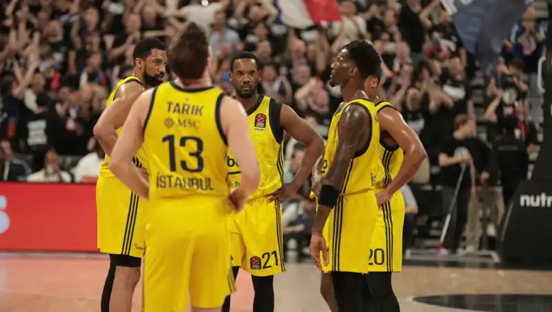 Fenerbahçe, Final Yolunda Panathinaikos ile Zorlu Bir Maça Çıkıyor