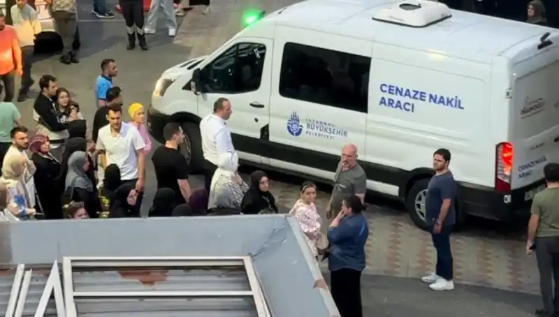 İstanbul'da 3 Aylık Bebeğin Şüpheli Ölümü: Aile ve Yetkililer Ne Diyor?