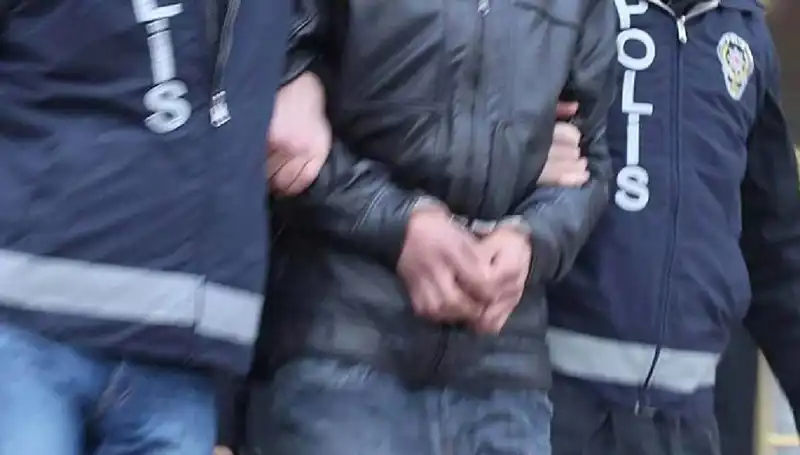 FETÖ Operasyonunda 30 İlde 65 Kişi Tutuklandı!