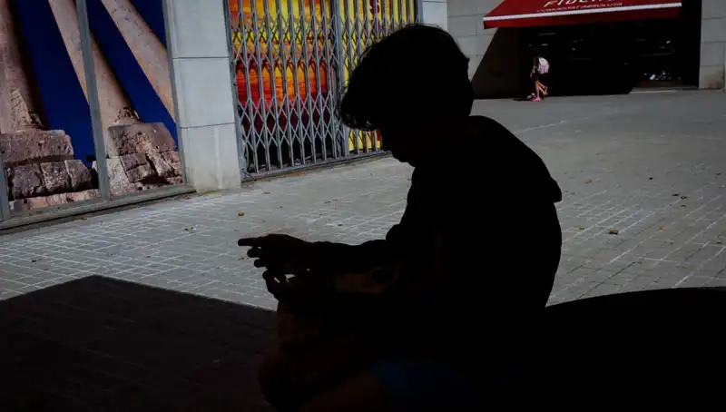 Zengin Ülkede Fakir Çocuklar: Modern Çağın En Üzücü Gerçeği