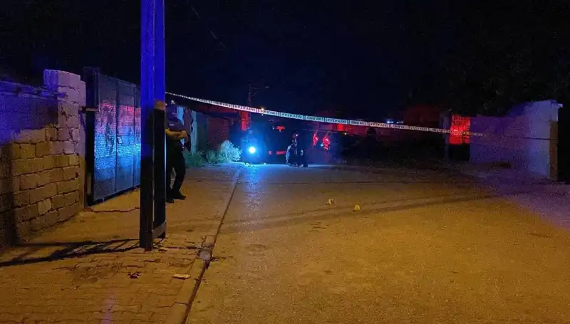 Kuma Getirme Kavgası: Bıçaklar Çekildi, Olay Kanlı Bitti