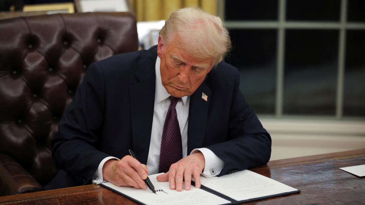 Trump yeni kararnameler imzaladı