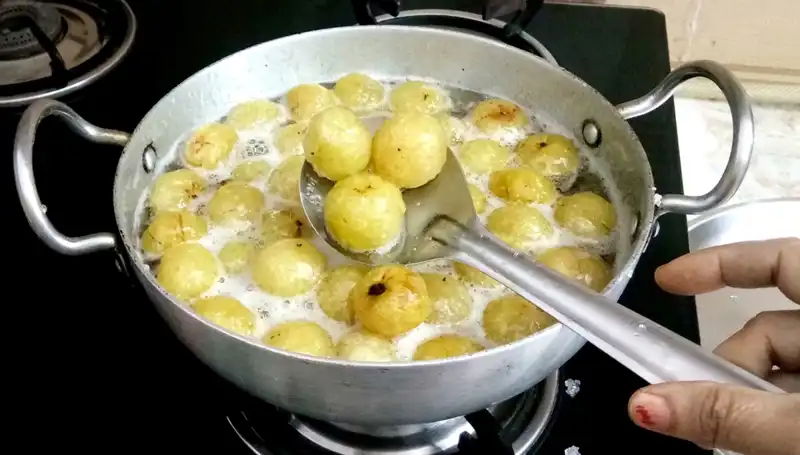 C Vitamini Sentezini Artırmanın En Etkili Yolu: Aç Karnına Bir Bardak!
