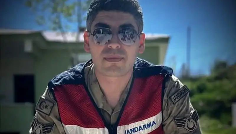 Kadir Astsubay Halı Saha Maçında Geçirdiği Talihsiz Olay Sonrası Hayatını Kaybetti