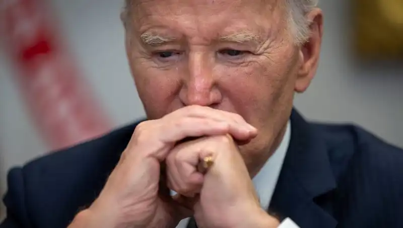 Biden'ın Sağlık Durumu: Yaşını Gizlemek İçin Kullandığı Stratejiler Neler?