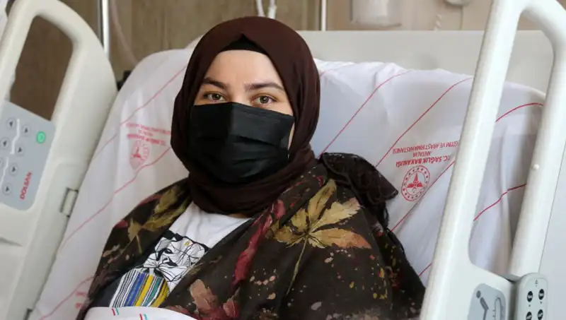 Bitki Çaylarının Zararları: Karaciğer Yetmezliği ve Nakil Süreci