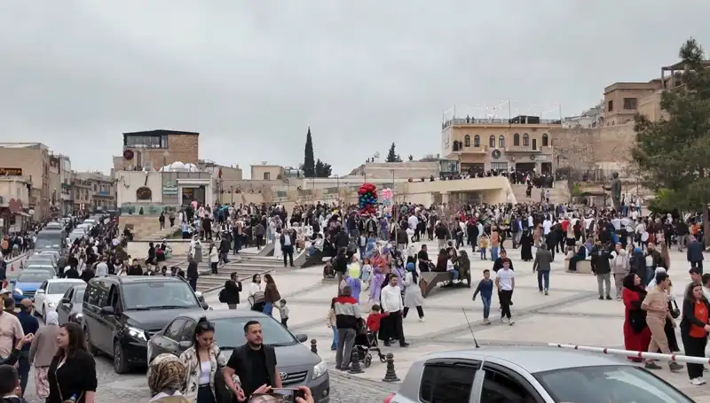 Mardin, Ramazan Bayramı'nda Yerli ve Yabancı Turistlerle Dolduruldu