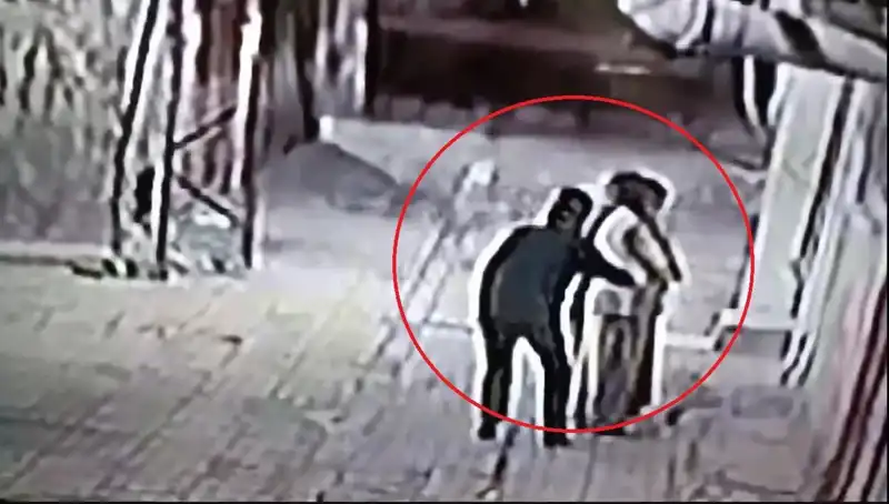 Pazarcı ve Simitçi Kılığına Giren Polisler: Kapkaççılara Şok Operasyon