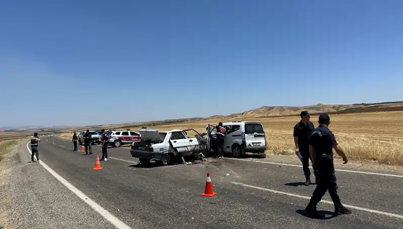 Adıyaman'da Feci Trafik Kazası: 4 Can Kayıbı