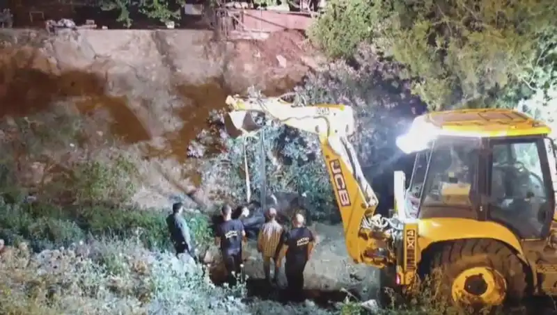 Hatay'da İneği Kurtarmak İçin Yapılan Cesur Operasyon!