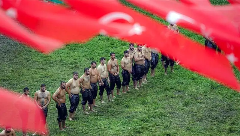 Kırkpınar Yağlı Güreşleri 664. Kez Başlıyor: Başpehlivanlar Arenada!