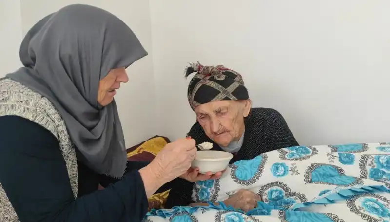102 Yaşındaki Kezik Nine: Doktorsuz Geçen Bir Hayat ve Uzun Yaşamanın Sırrı