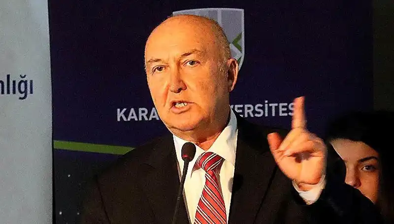 Prof. Dr. Övgün Ahmet Ercan, Beyin Kanaması Tehlikesi Geçirdi: Hayatı Tehlikede mi?