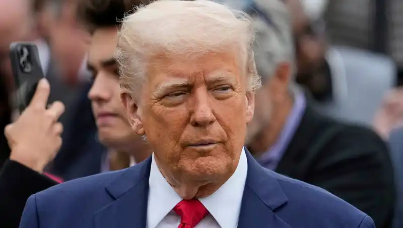 Trump'tan Şaşırtan Açıklama: Çin'e Uygulanan Yüzde 154'lük Vergi Düşecek!