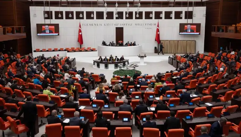 10'uncu Yargı Paketi Meclis'ten Geçti: Neler Değişiyor?