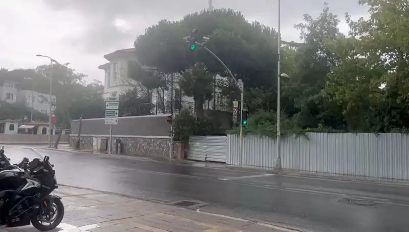 İstanbul’da Yoğun Sağanak Yağış: Hayatı Olumsuz Etkiliyor