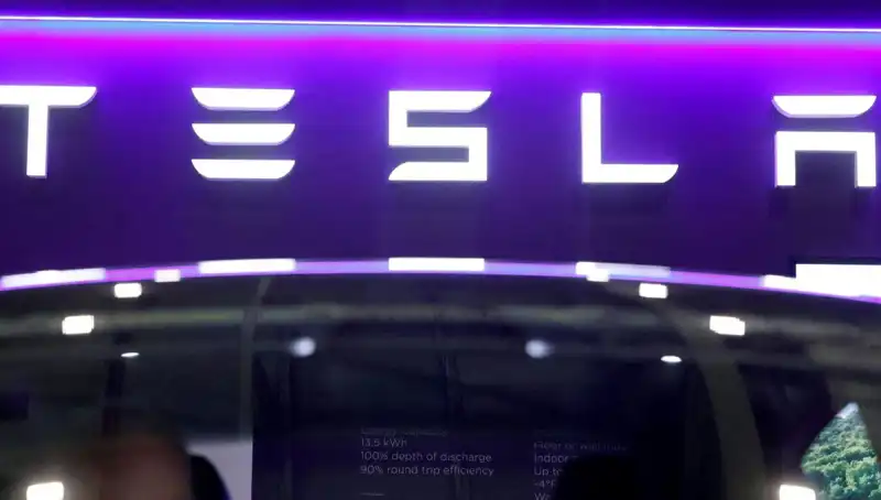 Tesla'nın Robotaxi İnovasyonu: Sürücüsüz Taksi Deneyimi Gerçekleşiyor
