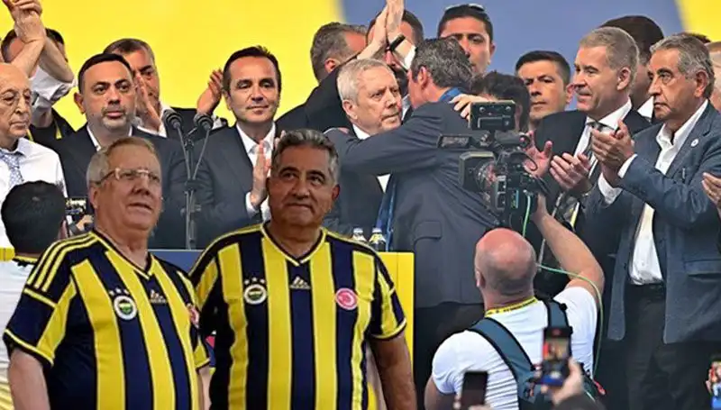 Aziz Yıldırım’ın Ekibinden Ali Koç’a İstifa Çağrısı ve Adaylık Sinyali