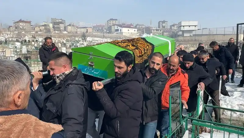 Genç Kız Elektrik Çarpması Sonucu Hayatını Kaybetti: Acı Haber