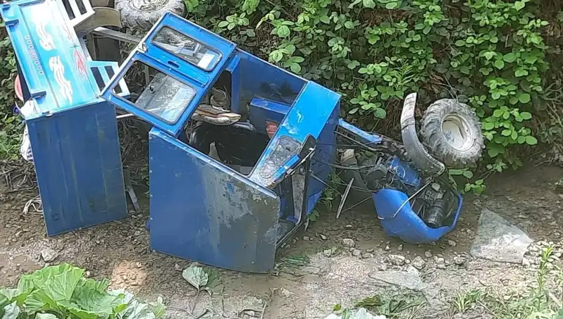Dereye Devrilen Pat Pat Kazası: 2 Kişi Yaralandı, Olayın Ayrıntıları Ortaya Çıktı