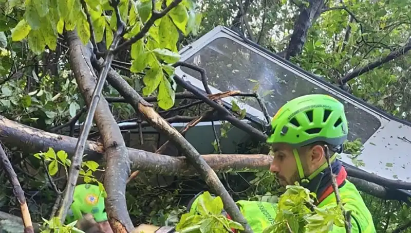 İtalya'da Teleferik Faciası: Çekme Halatının Kopması 4 Hayatı Kayıplara Sebep Oldu