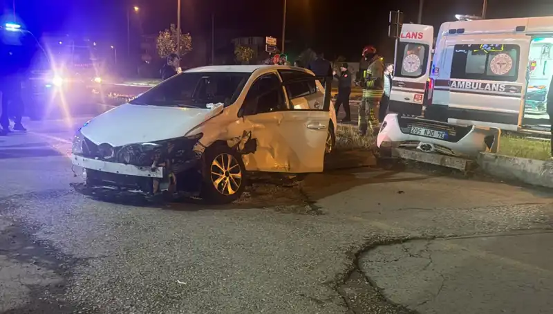 Pikap ile Otomobil Çarpıştı: Kazanın Ardındaki Gerçekler Neler?
