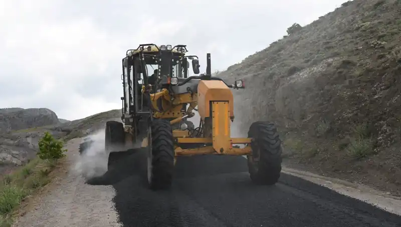 Gümüşhane Kalelerine Erişim Artıyor: Yeni Yol Projesiyle Dağları Aşacak!