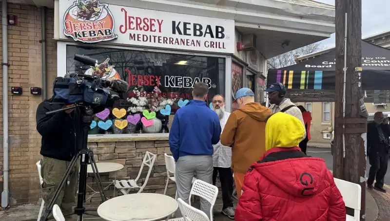 Türk Ailesinin Yeşil Kart Rüyası, Gözaltına Alınmalarıyla Sona mı Eriyor?