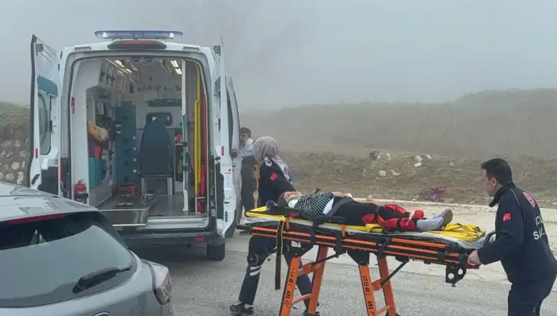 Düzce'de Yoğun Sis Kazalara Davetiye Çıkardı: 6 Yaralı