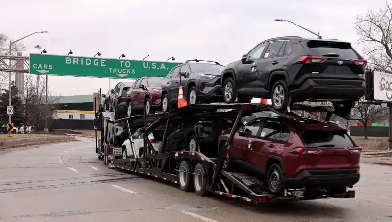 Toyota, ABD Pazarında Hibrit Araçlar İçin Çarpıcı Bir Karar Aldı