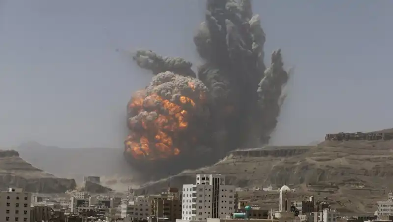ABD’nin Yemen’deki Hava Saldırısı: Beş Kişi Hayatını Kaybetti, On Üç Yaralı