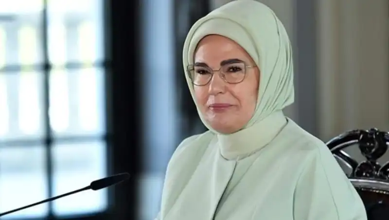 Emine Erdoğan'dan Uluslararası Aile Forumu: Değerlerimize Sahip Çıkmalıyız