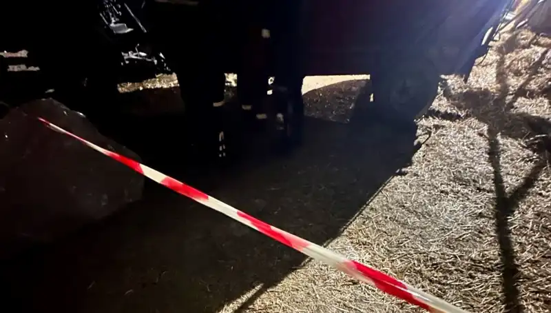 Yem Karma Makinesinde Yaşanan Ölüm Olayı İzmir’e Vinçle Gönderildi