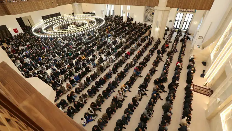 Cuma Namazı Saatleri: 4 Nisan 2025’te İllere Göre Kaçta Kılınacak?