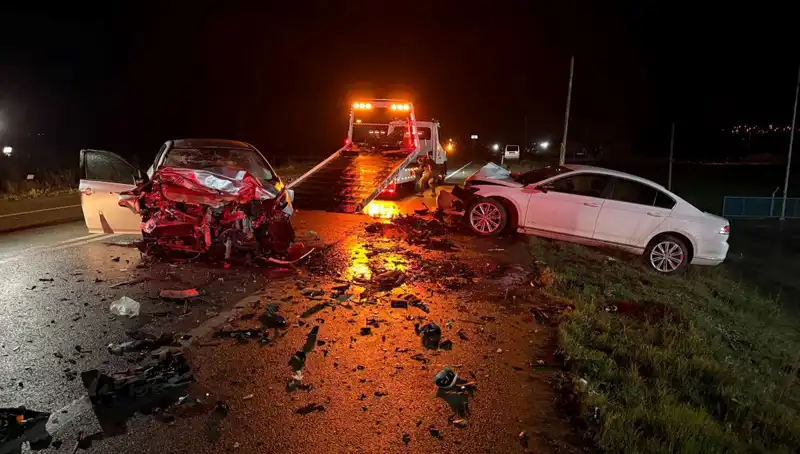 Çanakkale’de Faciaya Neden Olan Trafik Kazası: 3 Kişi Hayatını Kaybetti