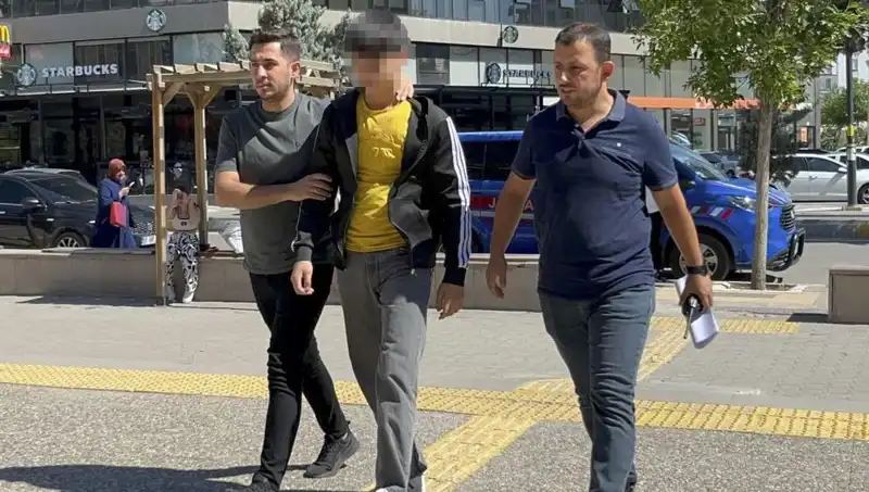 Tartışmanın Korkunç Sonucu: Ağabey Kardeşi Bıçakladı