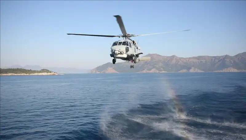 Askeri Helikopter Acil Durumda Denize İndi: Son Gelişmeler