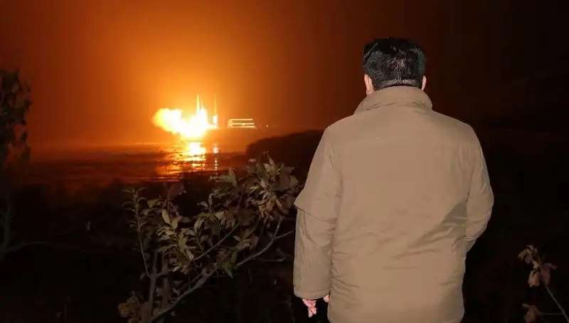 Kuzey Kore’nin Silah Programı: Bedelini Amerikalılar mı Ödüyor?