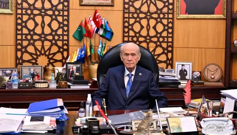 Bahçeli'den Galatasaray'a Kutlama: Şampiyonluk Zaferi ve Futbolun Gücü