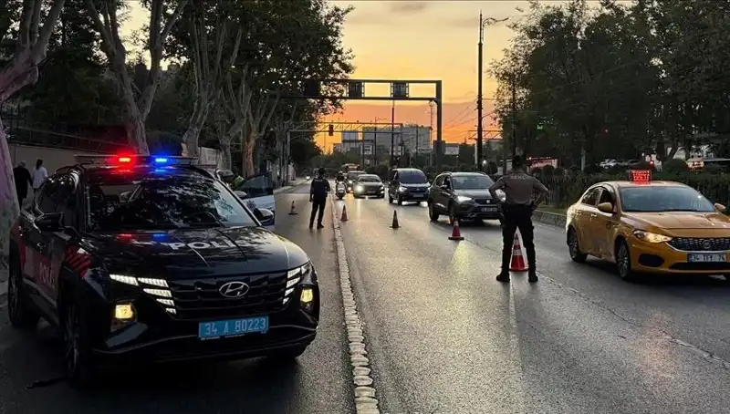 Huzur İstanbul Uygulaması: Güvenlik Güçleri Yüzlerce Kişiyi Gözaltına Aldı