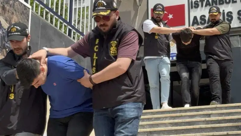 Üsküdar'da Korkunç Silahlı Saldırı: İki Kişi Tutuklandı!