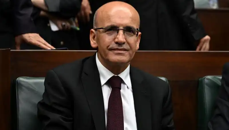 Bakan Şimşek'den Piyasalara Güçlü Mesaj: İstikrar ve Yatırım Vurgusu