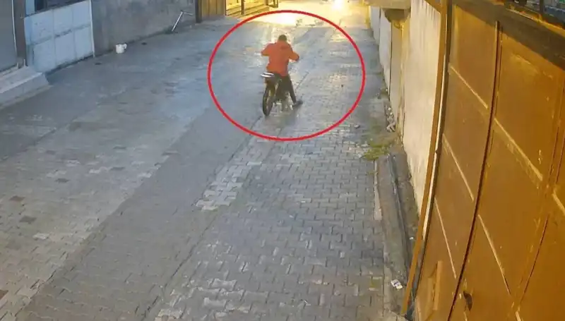 Çaldığı Motosiklet Arızalansa da Hırsız Yola Devam Etti!