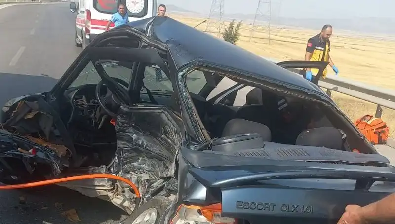 Gaziantep’te Feci Kaza: İki Otomobil Çarpıştı, Bir Kişi Hayatını Kaybetti