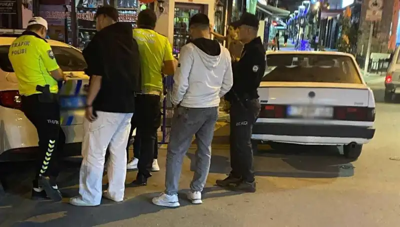 Yüksek Sesle Müzik Dinlemek, Ehliyetinizi Kaybetmenize Neden Olabilir!