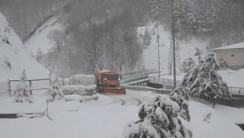 Bolu Dağı'nda Kar Yağışı Sezonu Başladı: Doğa ve Aktivite Fırsatları