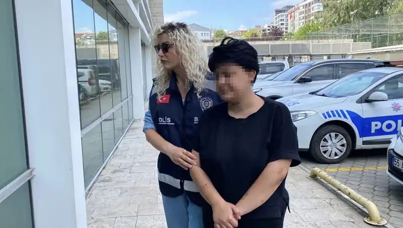 Annesini 11 Yerinden Bıçaklayan Genç, Aile İlişkilerinde Derin Bir Kriz Mi Yaşıyor?