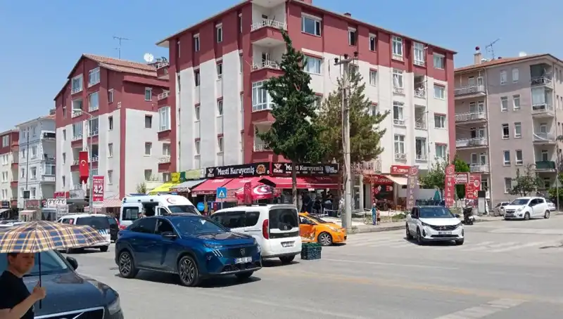 Taksi ile Otomobil Çarpıştı: Kaza Anı ve Ayrıntıları